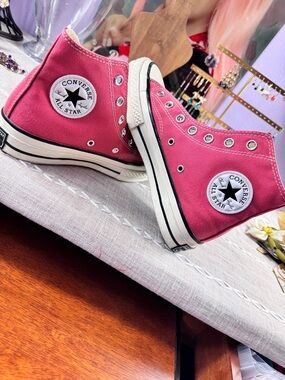 Converse Chuck Taylor All Star High Top Sneakers - Red